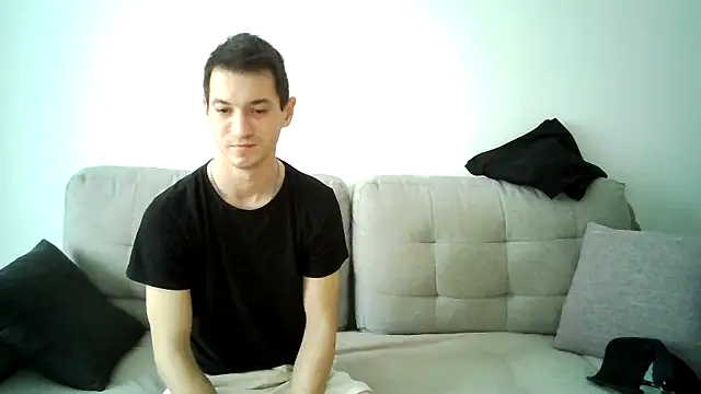 batschi0512 online show from 02/15/26, 12:03