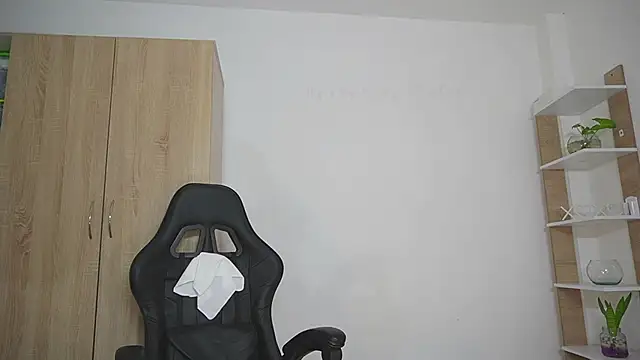 celestes777 online show from 03/17/26, 08:23