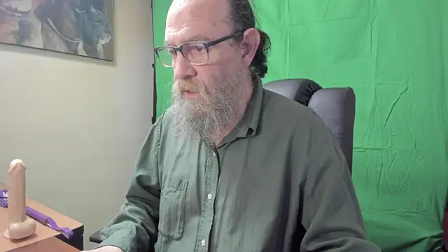 Uncle Hottie online show from 03/17/26, 03:48