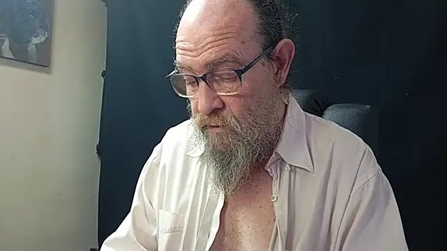 Uncle Hottie online show from 04/10/26, 04:55
