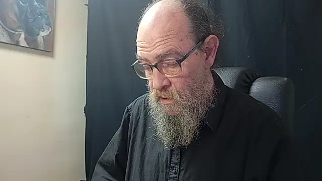 Uncle Hottie online show from 04/11/26, 05:28
