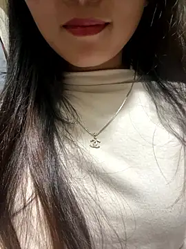 Snapshot of mode-bae chatting on 01/13/26, 05:46 mode-bae online show from 01/13/26, 05:46