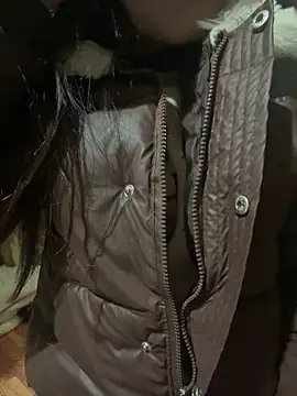 Snapshot of mode-bae chatting on 02/01/26, 04:44 mode-bae online show from 02/01/26, 04:44