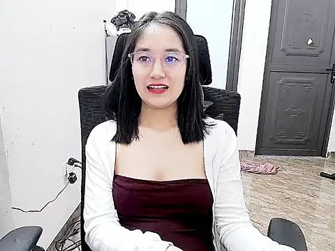 Shulee- online show from 02/23/26, 03:26