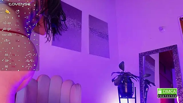 Snapshot of paula_t chatting on 05/20/26, 01:06 paula t online show from 05/20/26, 01:06