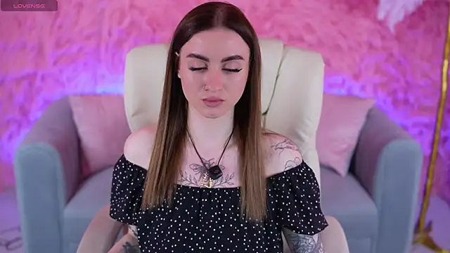 AlexaFleur online show from 04/22/26, 06:49