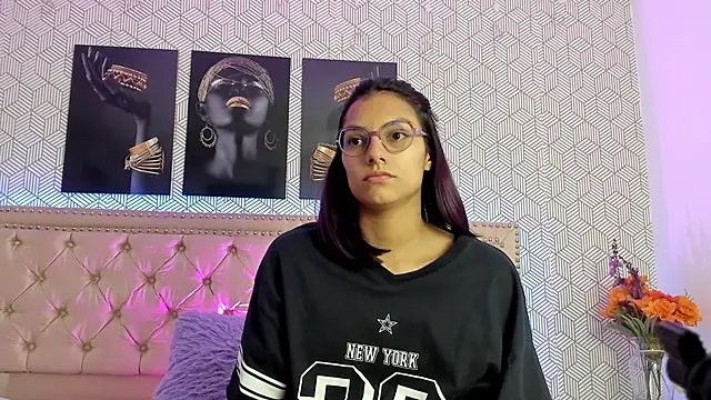 MeganRosseX online show from 03/04/26, 07:53