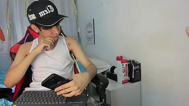 julian xx online show from 04/07/26, 07:25