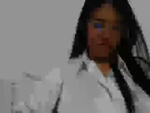 Snapshot of Elizabeth_manzon chatting on 05/06/26, 02:44 Elizabeth manzon online show from 05/06/26, 02:44