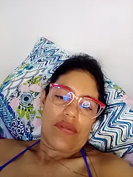 Snapshot of Elizabeth_manzon chatting on 06/11/26, 06:22 Elizabeth manzon online show from 06/11/26, 06:22