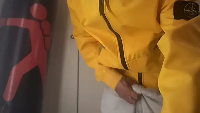 Snapshot of JSYMON chatting on 02/17/26, 12:07 JSYMON online show from 02/17/26, 12:07