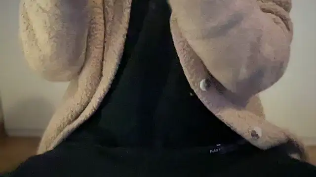 Snapshot of JSYMON chatting on 03/06/26, 06:43 JSYMON online show from 03/06/26, 06:43