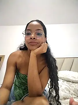 KATALINA SANTANA  online show from 02/06/26, 01:54