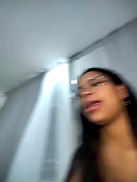 KATALINA SANTANA  online show from 04/01/26, 12:55