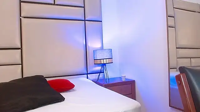 alejandra loppez online show from 02/04/26, 07:42