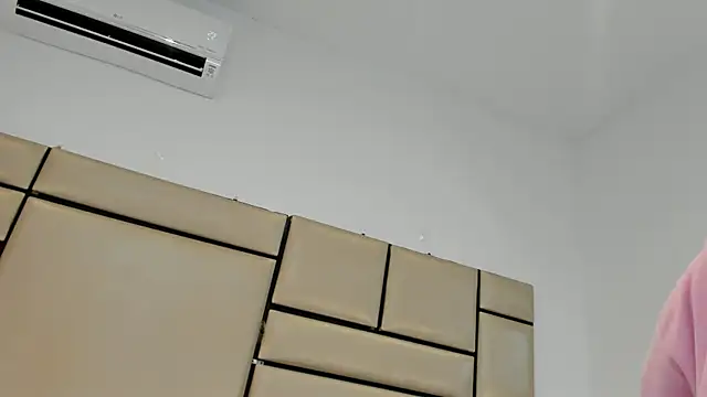 alejandra loppez online show from 02/25/26, 07:34