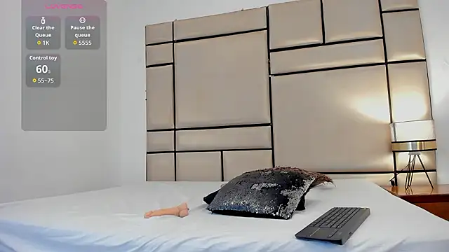 alejandra loppez online show from 03/04/26, 07:53