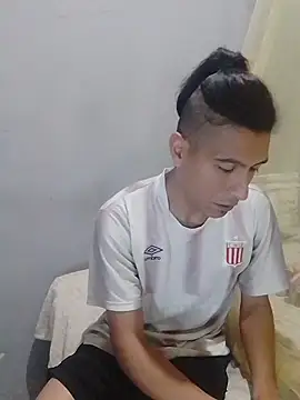 Rodrigohernan19 online show from 05/23/26, 04:18