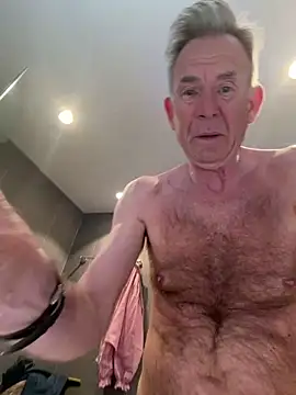 Pierre4tjyxx online show from 04/10/26, 04:28