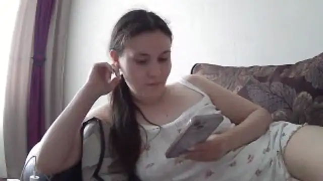 Snapshot of LanaLive chatting on 06/28/26, 11:27 LanaLive online show from 06/28/26, 11:27