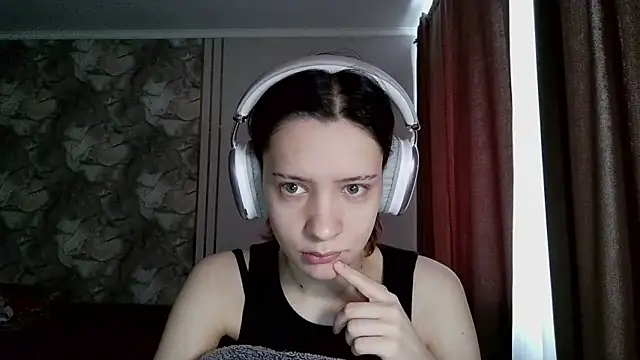 LxayBloom online show from 02/28/26, 05:52