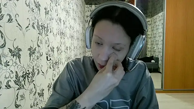 LxayBloom online show from 04/08/26, 01:38