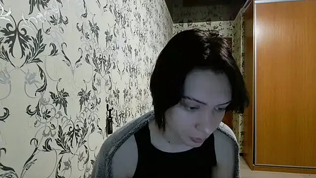 LxayBloom online show from 04/21/26, 01:42