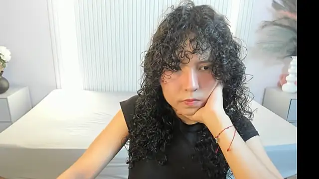 Snapshot of ZoeFox5 chatting on 01/11/26, 12:10 ZoeFox5 online show from 01/11/26, 12:10