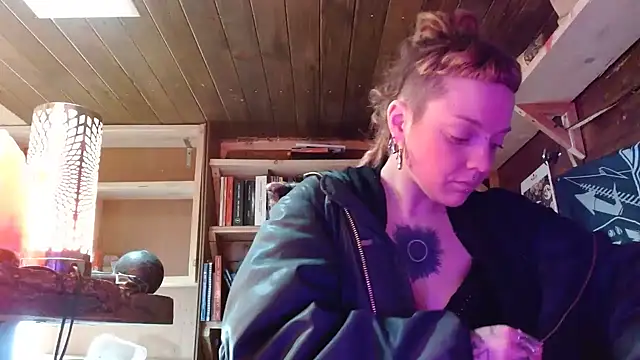 spiralhokkaido23 online show from 04/01/26, 02:47