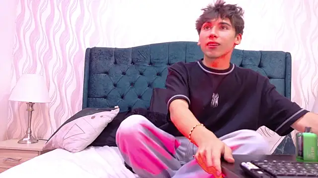 Liam Noxx online show from 02/20/26, 08:42