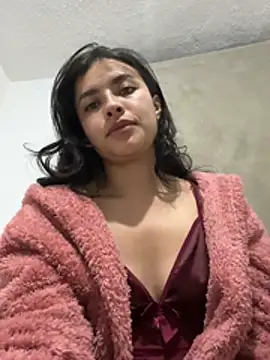 auroramooon online show from 02/23/26, 04:21