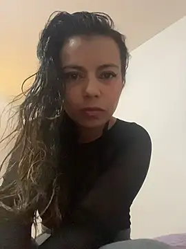 cinthia2011 online show from 02/24/26, 05:22