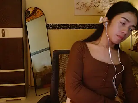 EnviousMaddie online show from 05/10/26, 06:13