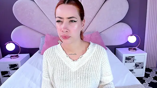 LolaGray   online show from 03/05/26, 06:59