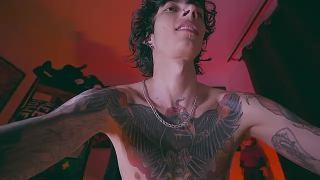 Snapshot of Olliver___y chatting on 03/16/26, 05:44 Olliver y online show from 03/16/26, 05:44