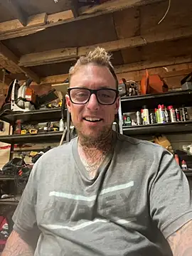 Snapshot of WIDBIGWHITECOCK chatting on 07/24/26, 04:32 WIDBIGWHITECOCK online show from 07/24/26, 04:32