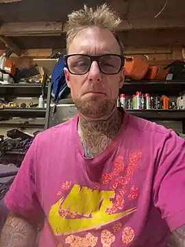 Snapshot of WIDBIGWHITECOCK chatting on 07/28/26, 03:57 WIDBIGWHITECOCK online show from 07/28/26, 03:57