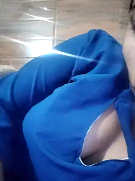 catstar143 online show from 03/26/26, 07:41