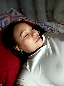 vanvan005 online show from 03/03/26, 12:44