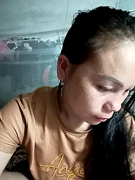 Snapshot of vanvan005 chatting on 05/22/26, 10:48 vanvan005 online show from 05/22/26, 10:48