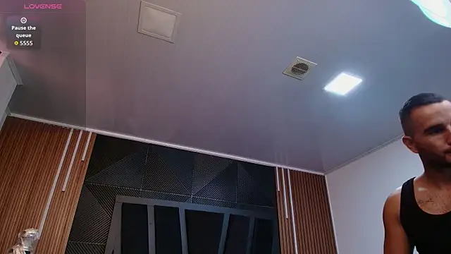 lorenzo walker 1 online show from 04/21/26, 05:17