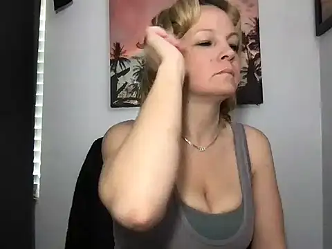 SattivvaXXX online show from 04/06/26, 12:06