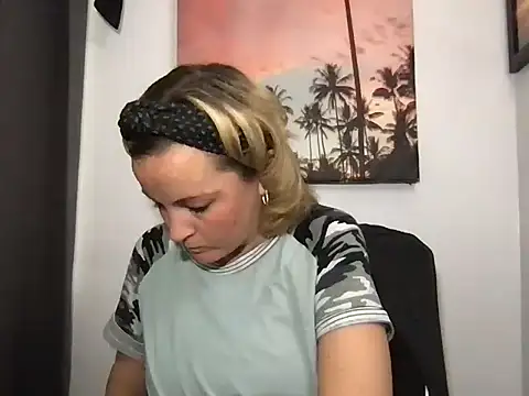 SattivvaXXX online show from 05/05/26, 12:35