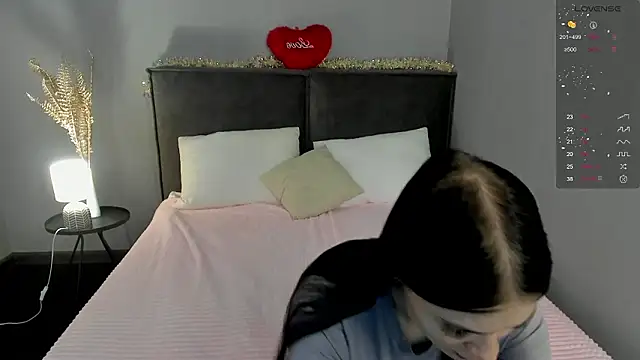 SkinyJoys online show from 03/07/26, 01:57