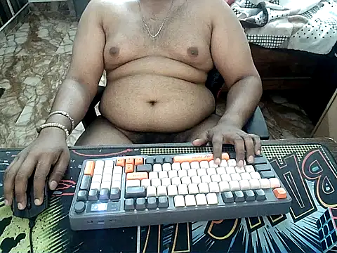 maxi23932 online show from 04/22/26, 08:50