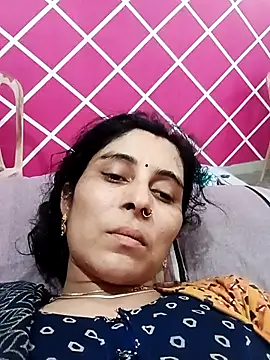 Hot ree85 online show from 02/19/26, 11:50