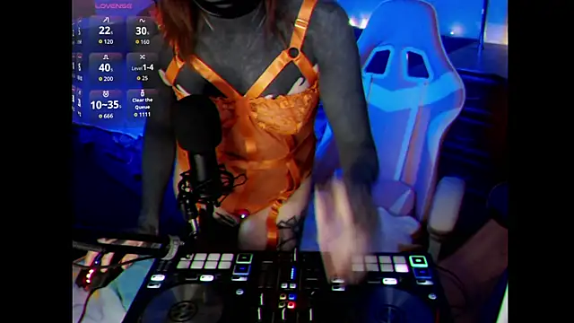 Gloomy Suemi online show from 04/04/26, 04:15