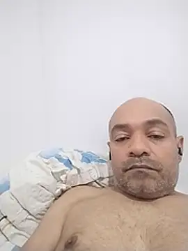 Snapshot of meligton chatting on 07/02/26, 03:23 meligton online show from 07/02/26, 03:23