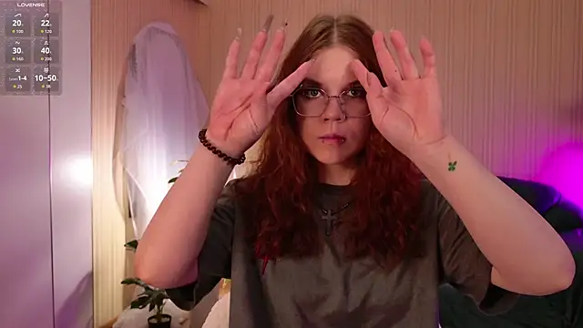 A Lot of Bunny online show from 04/15/26, 06:20