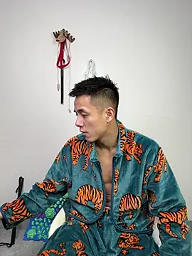 Snapshot of TOYOTA-01 chatting on 02/05/26, 02:00 TOYOTA-01 online show from 02/05/26, 02:00